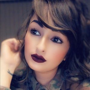 Meet your Posher, Michole